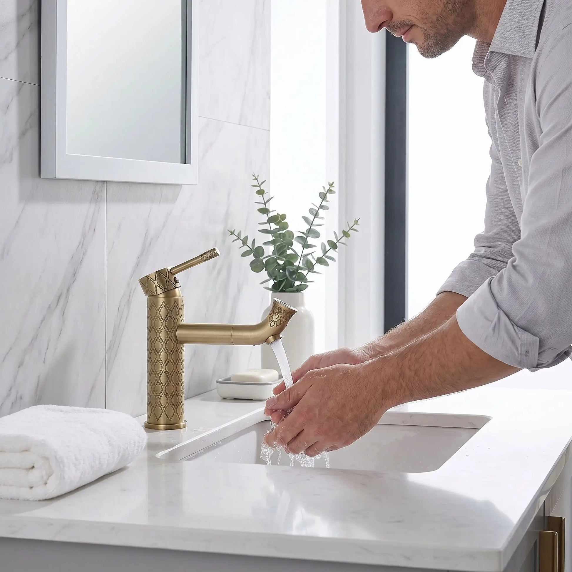 Mitigeur lavabo fleur HydroFlexio 