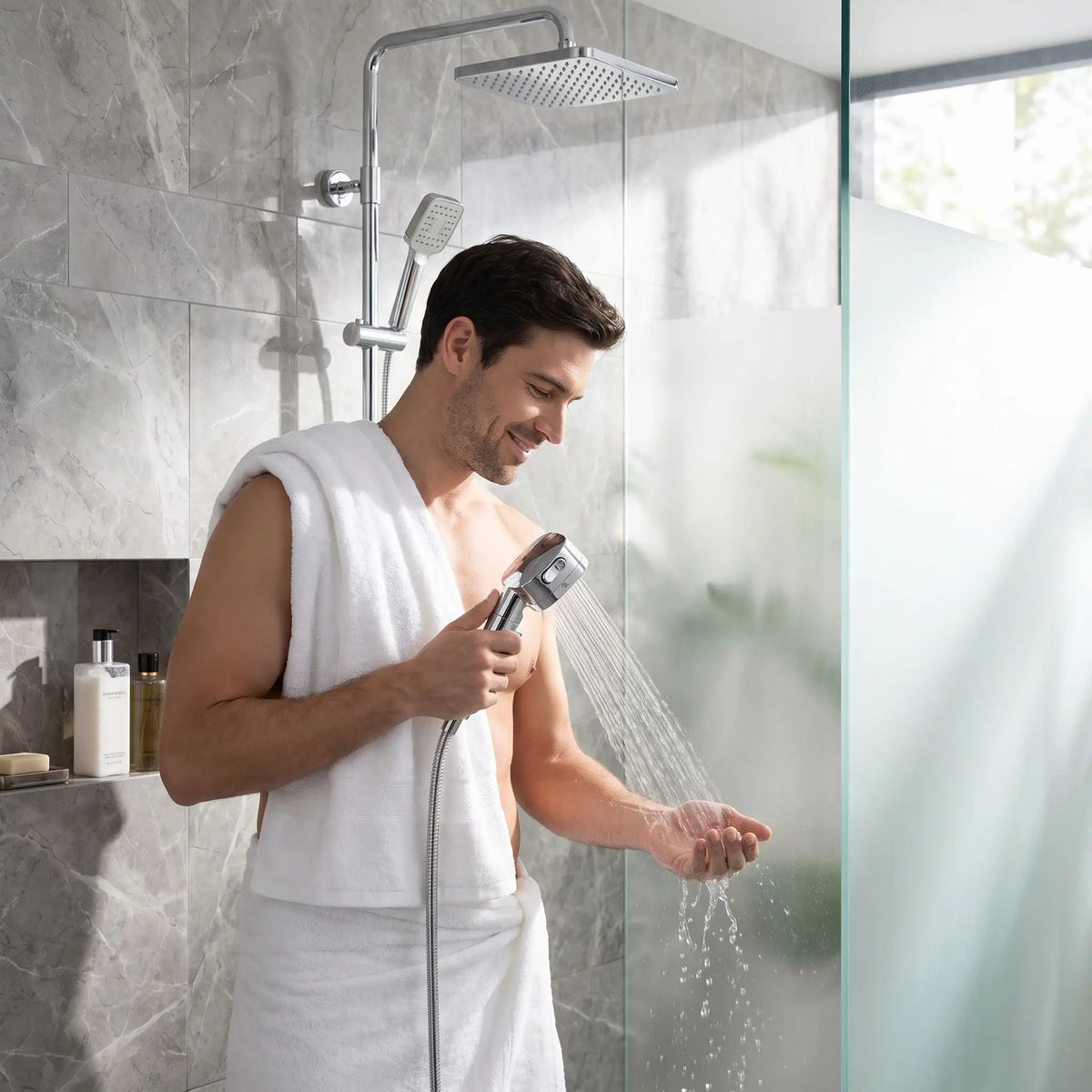 support Pommeau de nom douche HydroCrown